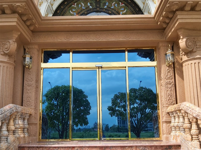 Mua cửa tự động ở đâu tốt ? Giá bao nhiêu ?